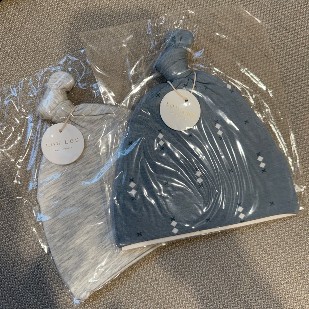 Lou Lou & Company Knotted Beanie Duo - Light Gray and Dark Blue